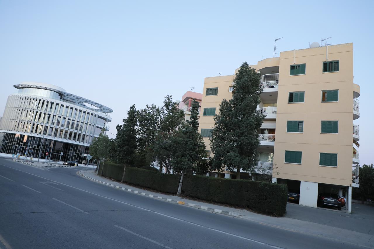 European Uni Apartment Nicosia Exterior foto