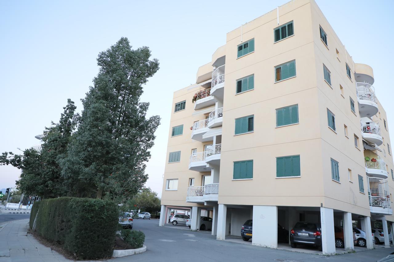 European Uni Apartment Nicosia Exterior foto