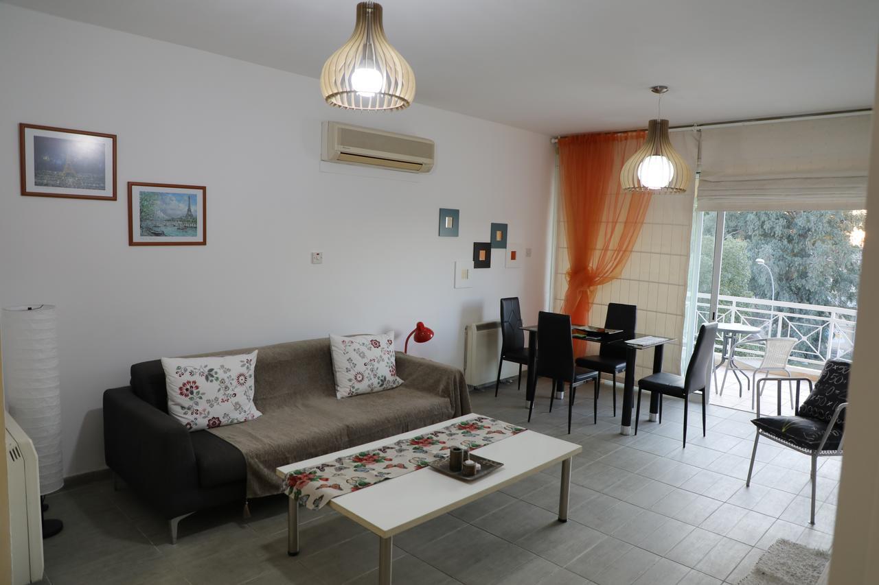 European Uni Apartment Nicosia Exterior foto