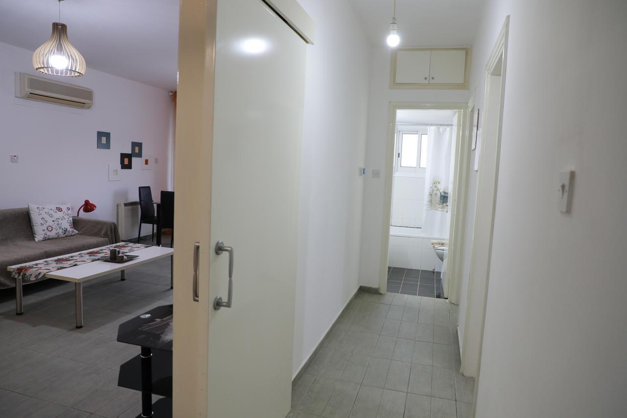 European Uni Apartment Nicosia Exterior foto